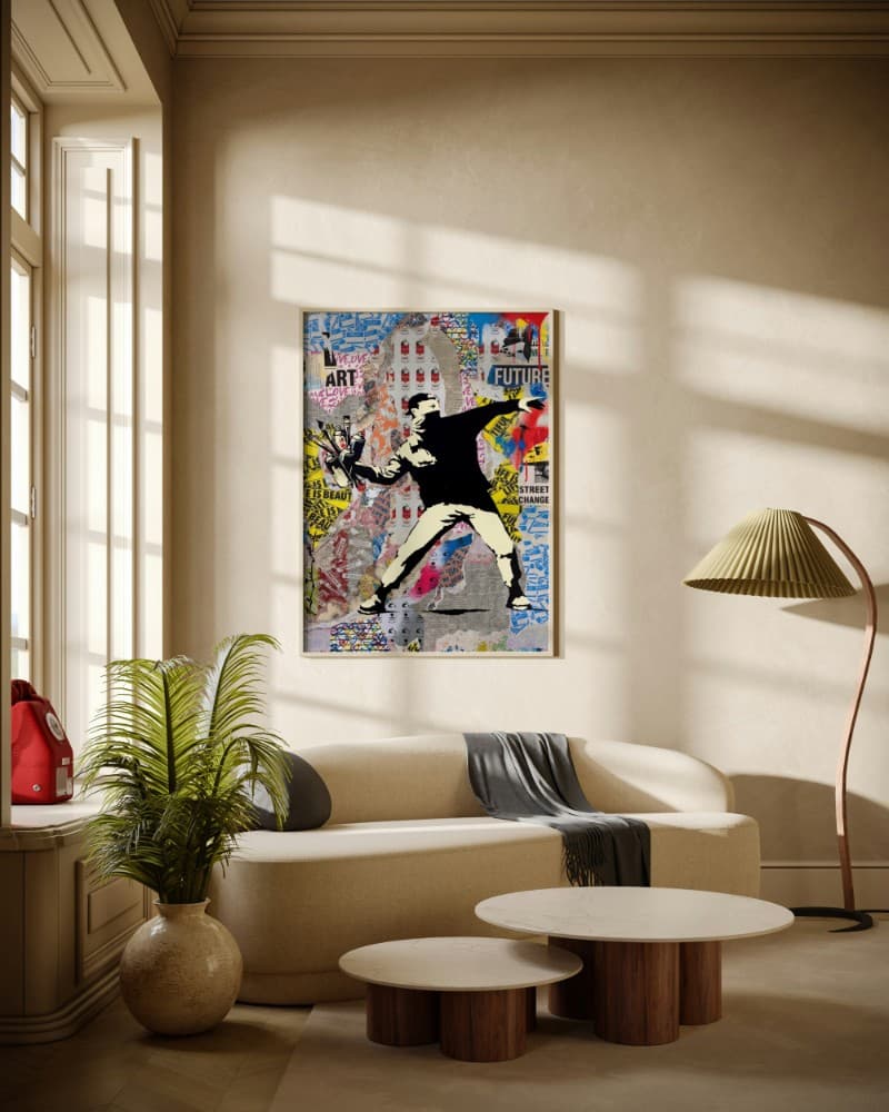 Banksy Flower Thrower: Nghệ Thuật Đường Phố Đương Đại Cho Không Gian